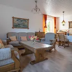 Holiday home Vogelnest Berumbur